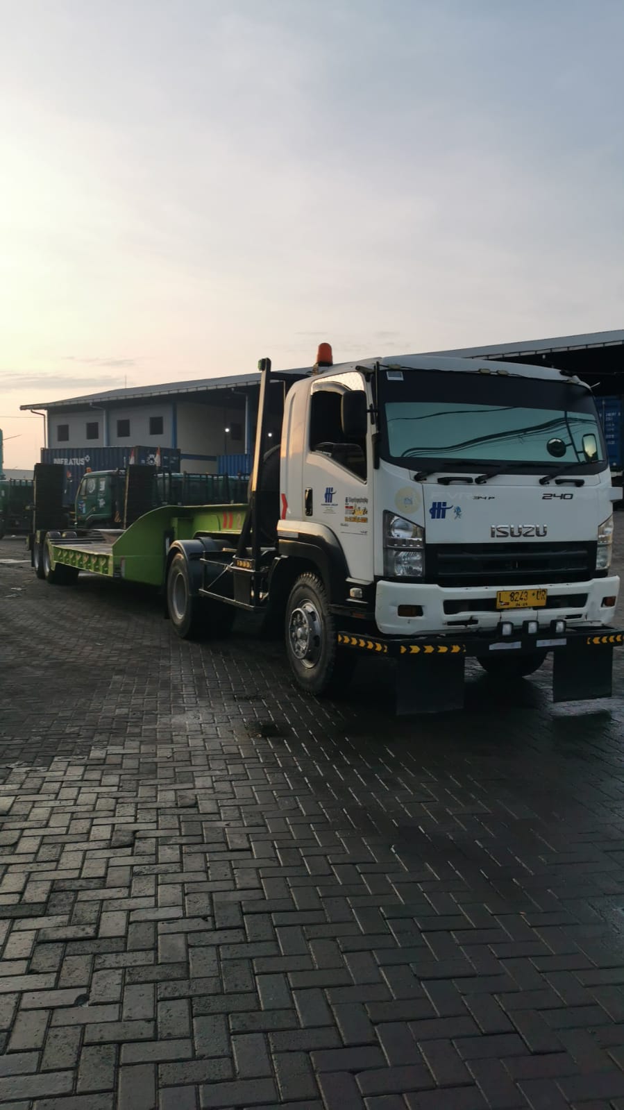 Logistik dan sewa rental alat berat