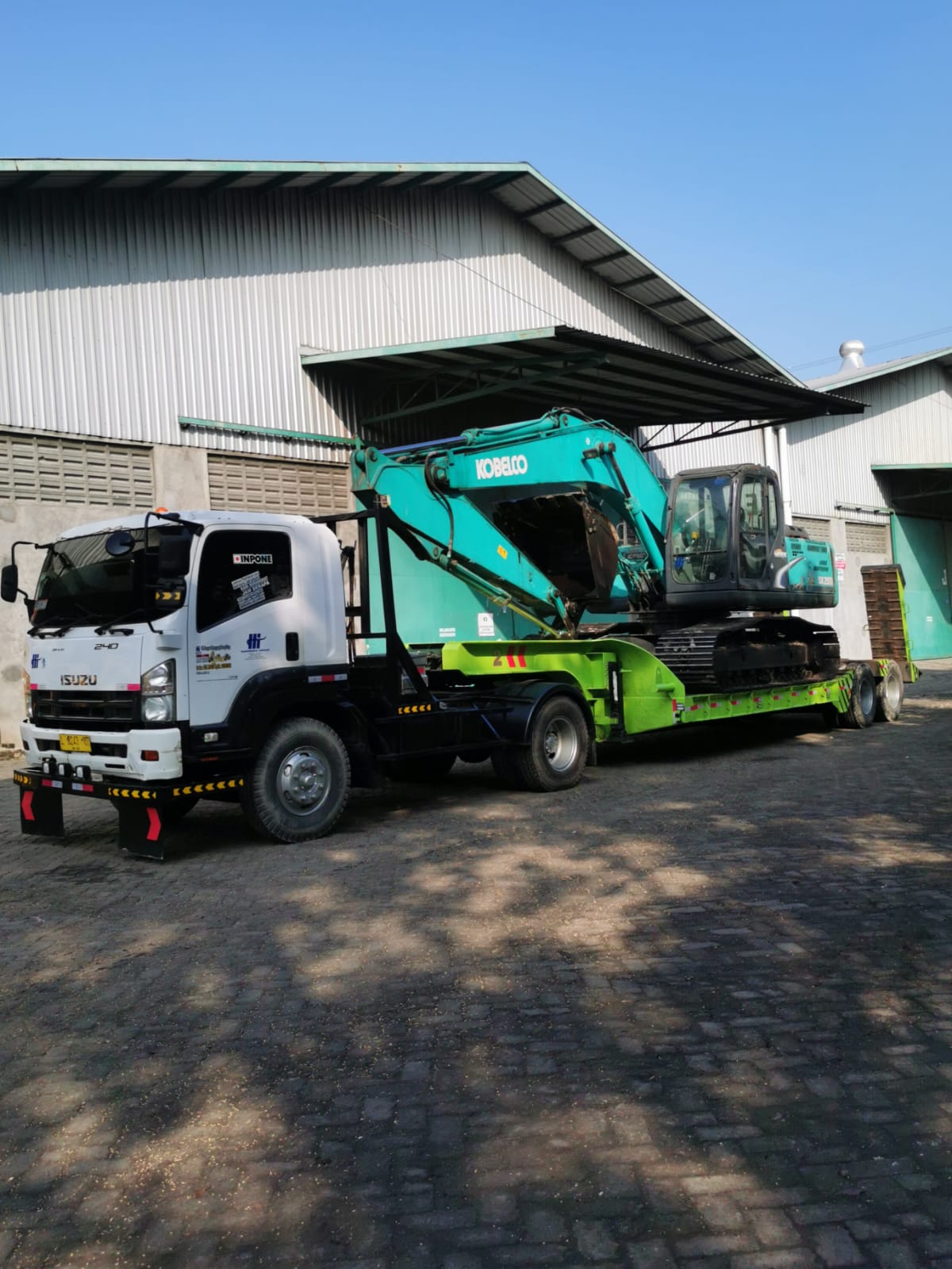 Heavy Equipment And Truck Rentals In Surabaya - Blog - Harindra Group ...